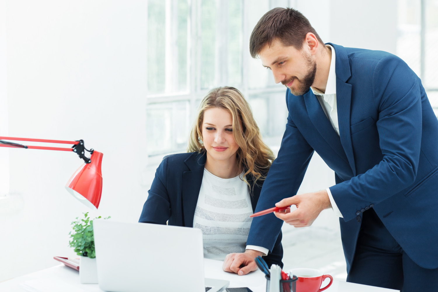 male-female-office-workers